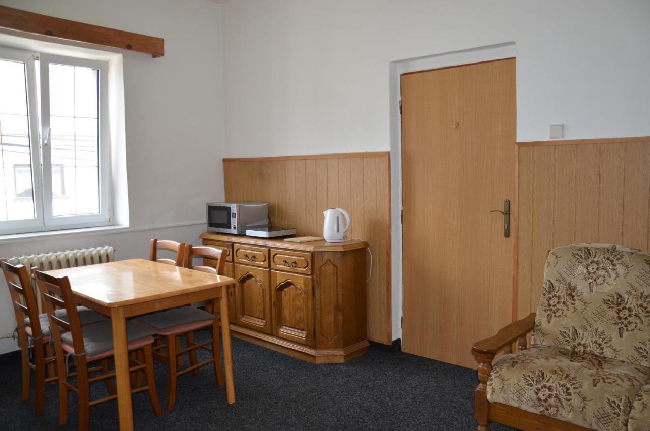 Penzion U Fouska Chodov  Extérieur photo